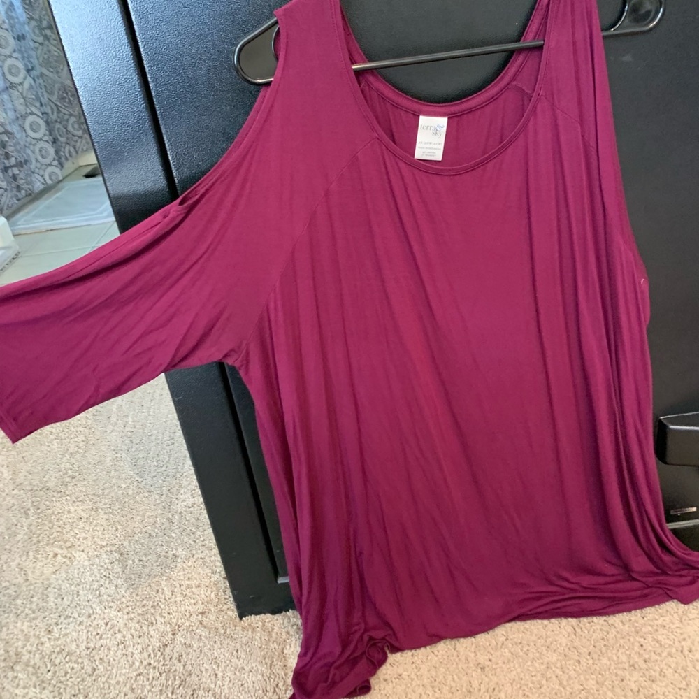 Maroon cold shoulder tunic